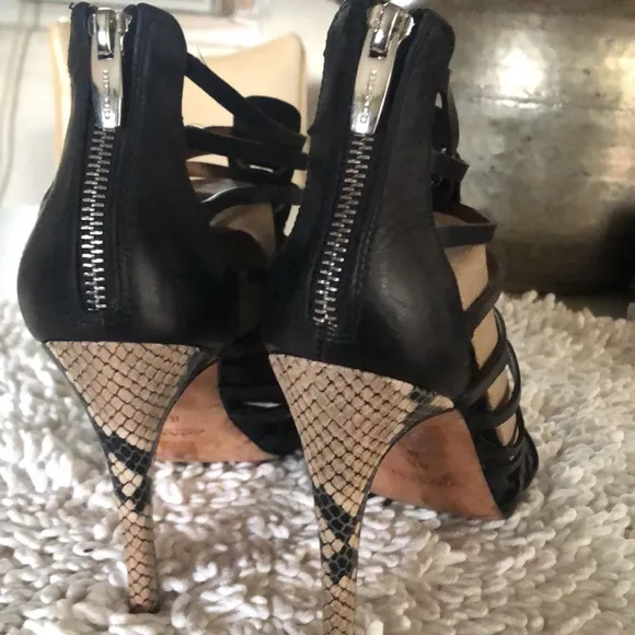🛍️ COACH Black Leather Snakeskin Threaded Open Toe Heeled Sandals