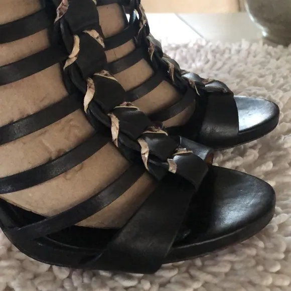 🛍️ COACH Black Leather Snakeskin Threaded Open Toe Heeled Sandals
