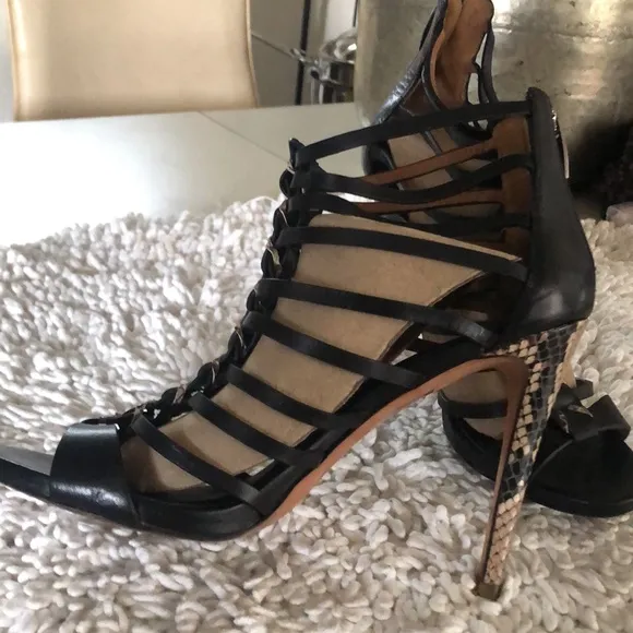 🛍️ COACH Black Leather Snakeskin Threaded Open Toe Heeled Sandals