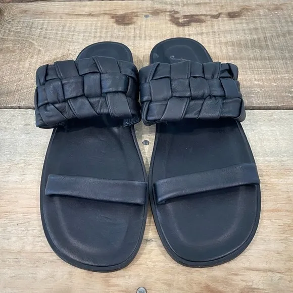🖤 Free People Winding River Sandal in Black sizes 8 and 9.5 Available