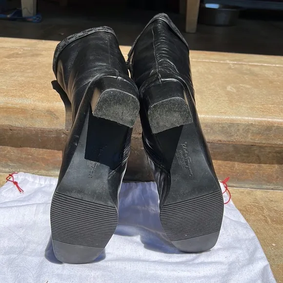 - Salvatore Ferragamo black calf skin boots in good condition. Women’s sz 10