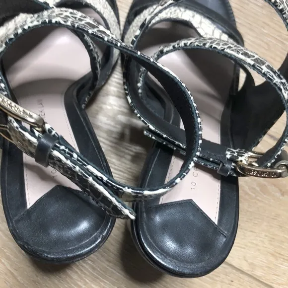 10 Crosby Derek Lam BNW Shirin Sandals Size 6