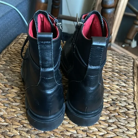 $269 Saint   Sofia Noho Boot -Black Boots Size 7