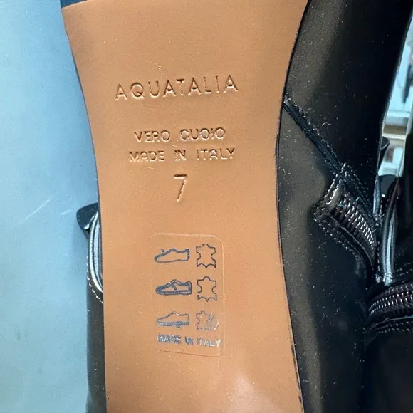 $495 Aquatalia Aubree Calf Rose Gold Leather Ankle Boots Bronze Metallic 7M EUC