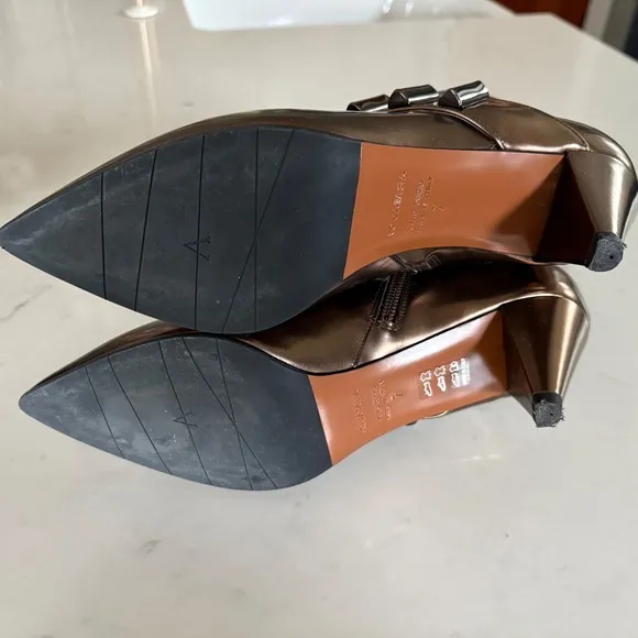 $495 Aquatalia Aubree Calf Rose Gold Leather Ankle Boots Bronze Metallic 7M EUC