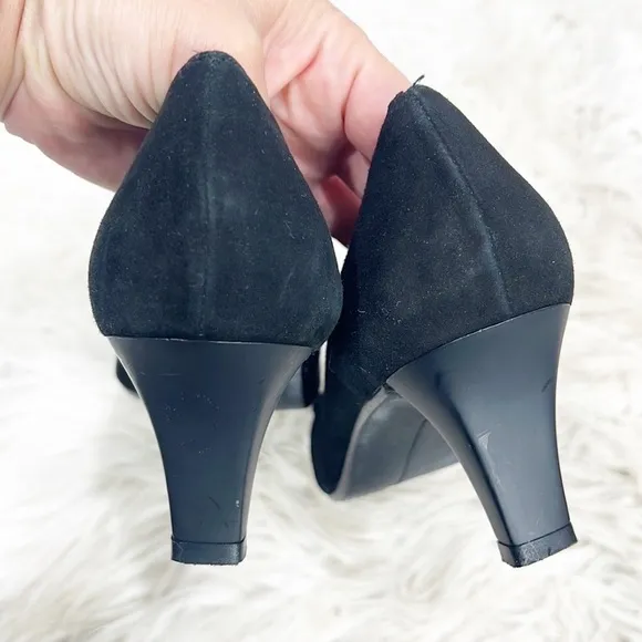 90s Vintage Stuart Weitzman Black Suede Perforated Loafers 8.5 Narrow