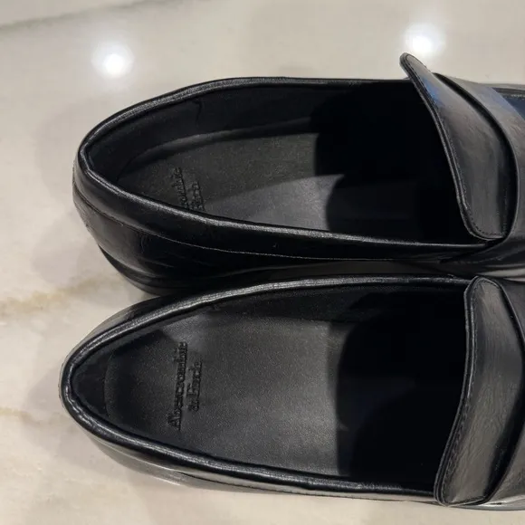 Abercrombie &amp; Fitch Loafers Size 10 Black Faux Leather