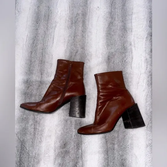 Acne Studios Woman Saul Boot in Cognac Brown Mob Wife