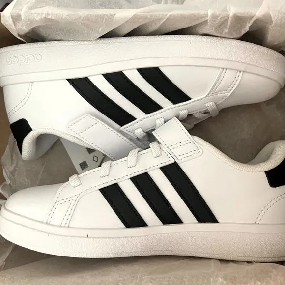 ADIDAS • Grand Court 2.0 Sneakers Shoes Includes Box