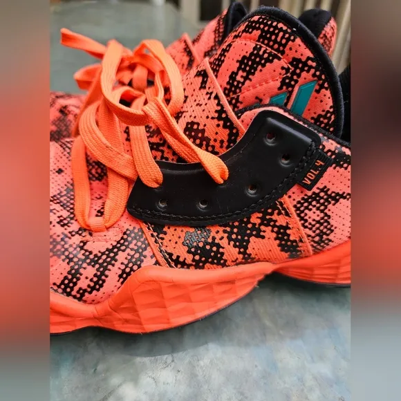 Adidas James Harden Vol 4 Basketball Sneakers Shoes Boys Kids Size 5.5