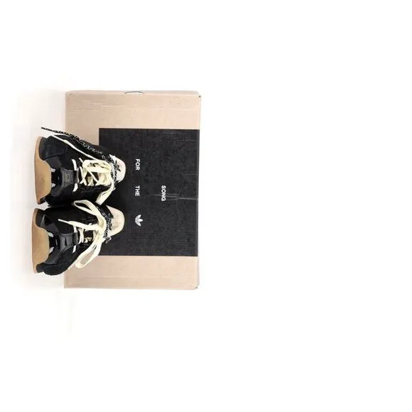 Adidas Originals SFTM Country OG Sneakers in Black Suede