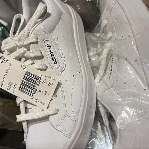 Adidas — Sleek Sneakers — Cloud White, New without box
