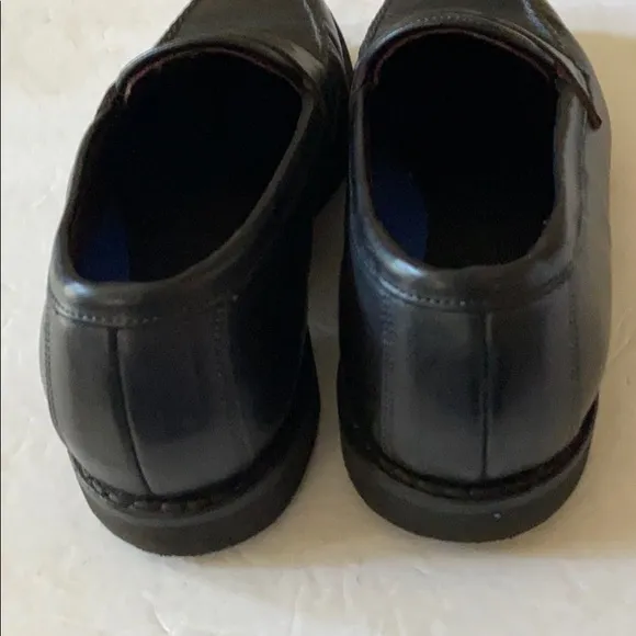Ae by Allen Edmonds