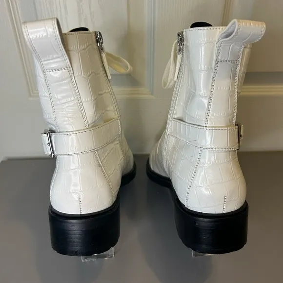 “Aerosoles” Women’s White Lace Up Ankle Boots w/Side Zipper&amp; Chunky Sole Size 10