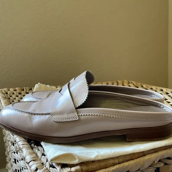 AGL Penny beautiful dusty purple leather slip on loafers