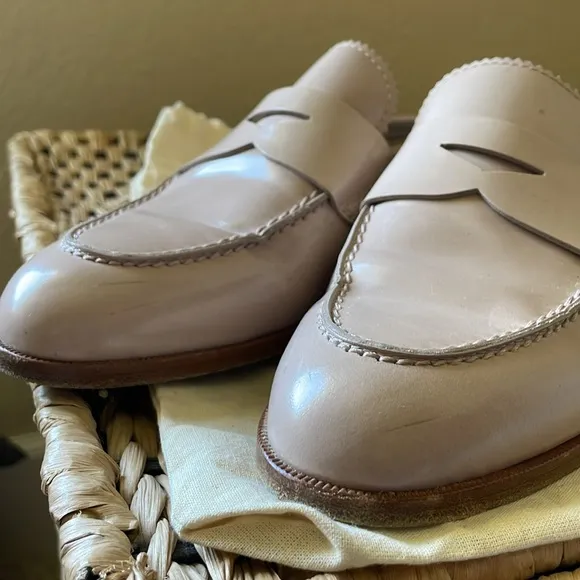 AGL Penny beautiful dusty purple leather slip on loafers