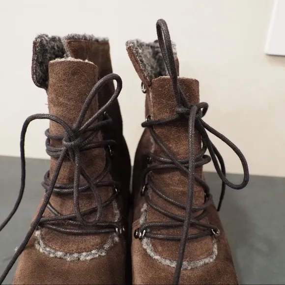 AJ Valenci sz 7W brown suede lace-up lined boots