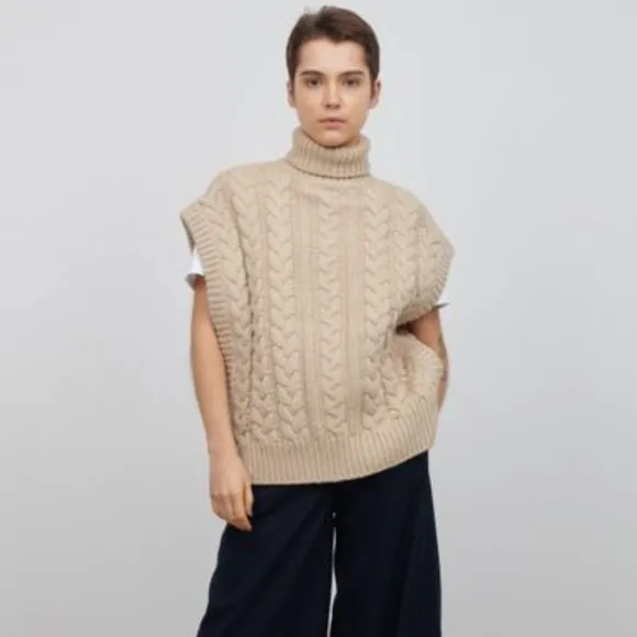 AKKE Sade Chunky Sweater – NEW