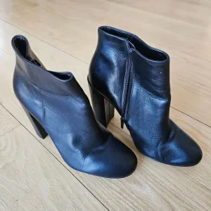 Aldo Black Leather Chunky High heel Ankle boots, Womens‎ 7.5, Party, nightout