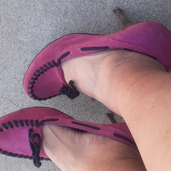 ALEC BARBIE Pink Fuchsia  Suede loafers Pumps heels  size 9