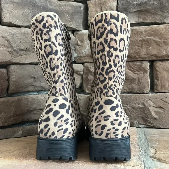 Alegria Chalet Savage Mid Calf Sherpa Lined Leopard Print Boots / SZ 38 or 8-8.5