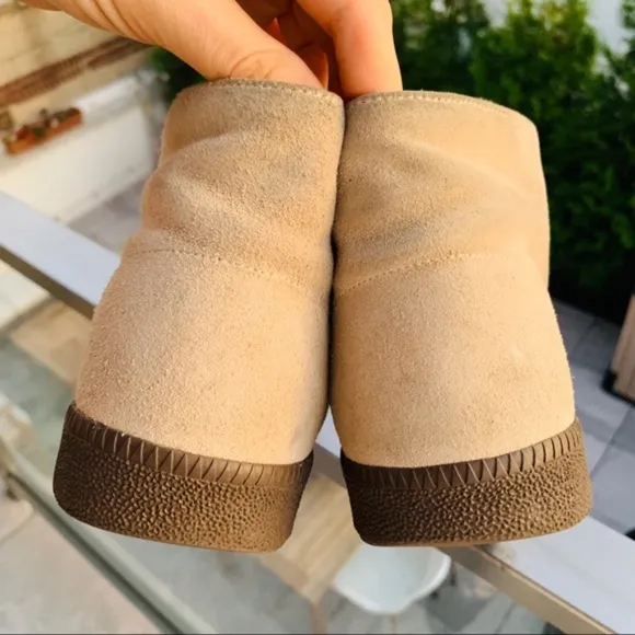 Alife Leather Suede Chick High Flats Ankle Cut Lace Classy