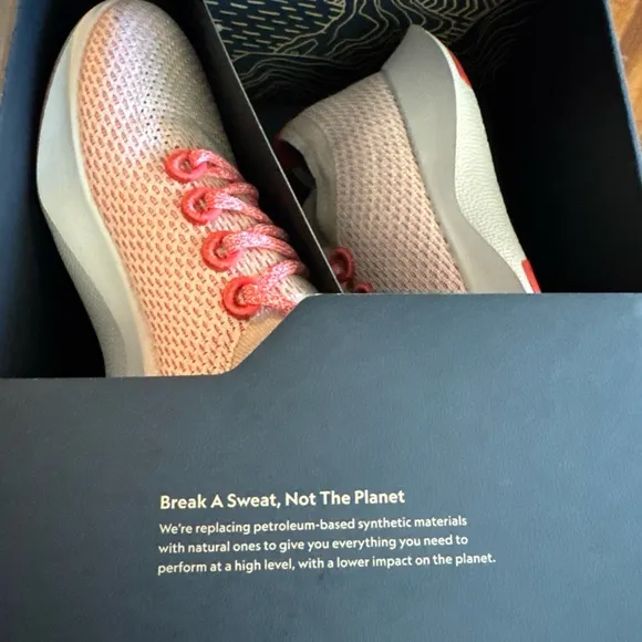 Allbirds Men Size 10.5 Tree Dasher Flame Light Red Sneakers Lace Up Size 10.5