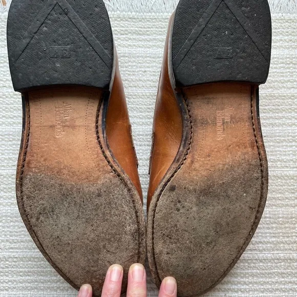 Allen Edmonds brown leather McGraw penny loafers. Size 8