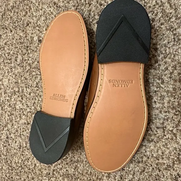Allen Edmonds Newman Penny Loafers Size 9 in Pecan