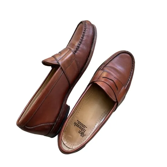 Allen Edmonds Penny Loafers size 9.5C