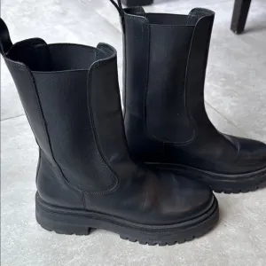 &amp; Other Stories Black Combat Moto Boots with Chunky Soles worn twice like new!!!