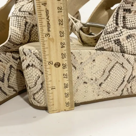 Amuse Society x Matisse Sz 7M Runway Genuine Leather Snakeskin Platform Sandals