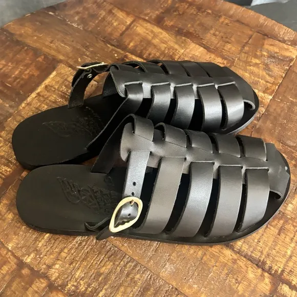 Ancient Greek Cosmia black Leather Sandals size 6 New in Box