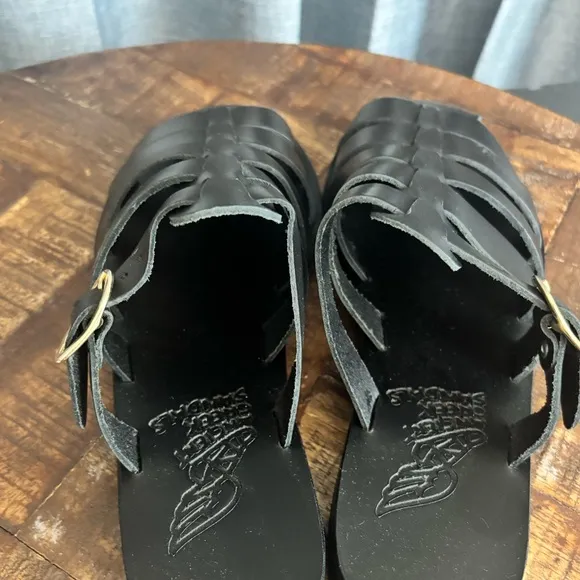 Ancient Greek Cosmia black Leather Sandals size 6 New in Box
