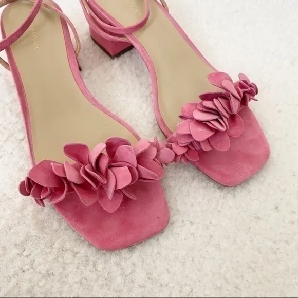Ann Taylor pink sandals