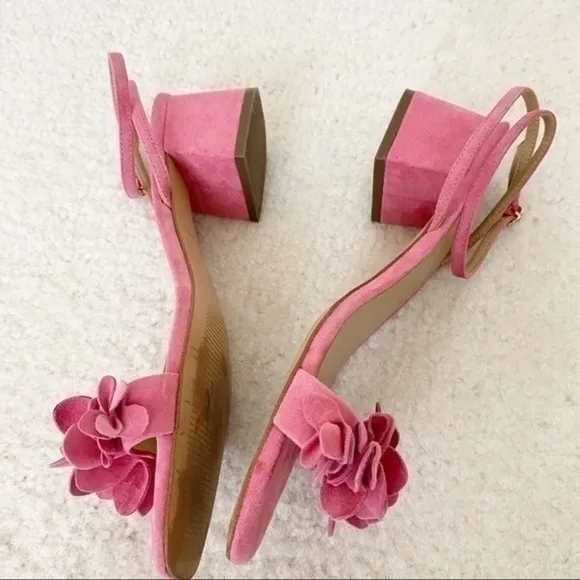 Ann Taylor pink sandals