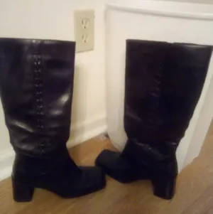 Annie brand square toe leather black boots sz 7