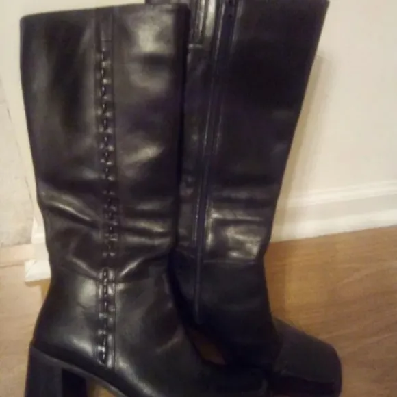 Annie brand square toe leather black boots sz 7