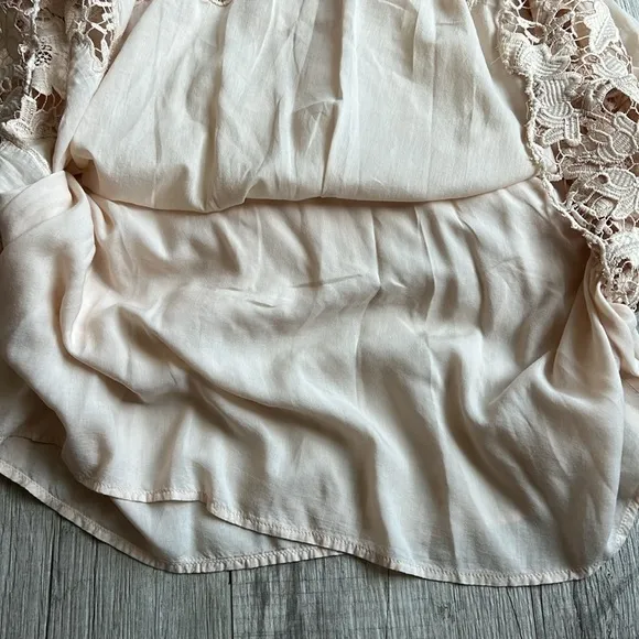Anthropologie Holding Horses Magnolia Peach Mini Dress Crochet Size 0