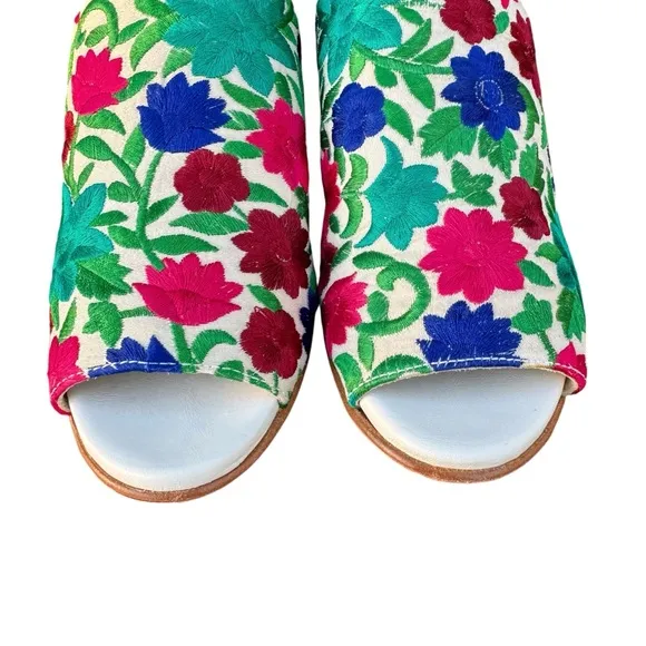 Anthropologie Ouigal Phoebe Sandals Floral Embroidered Multicolor Italian Mules