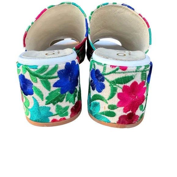 Anthropologie Ouigal Phoebe Sandals Floral Embroidered Multicolor Italian Mules