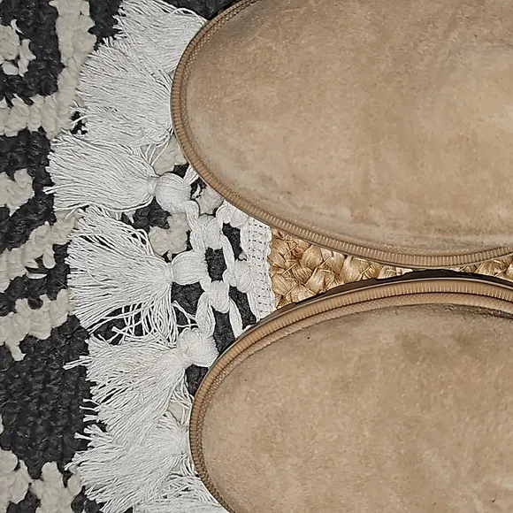 Antonio de Faria Tara Chunky Tan Chelsea Boots Sz 9 EUC Capsule Wardrobe Chunky