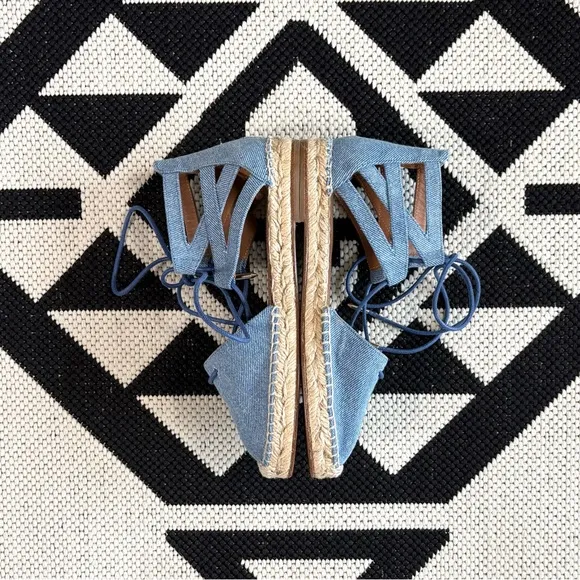 Aquazzura Belgravia Flat Lace Up Espadrilles in Light Denim Blue Size 6