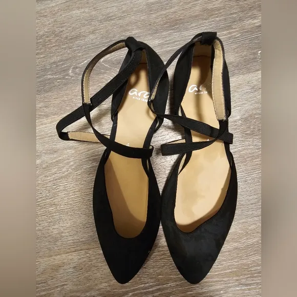 ARA strappy pointed toe flats size 4 6.5 black suede