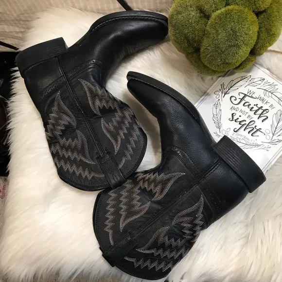 Ariat Big Kids Western Tycoon Boots. Sz 2 Black