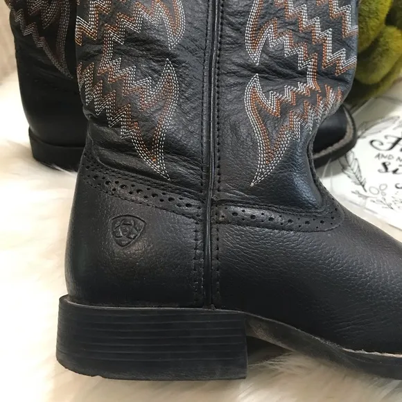 Ariat Big Kids Western Tycoon Boots. Sz 2 Black