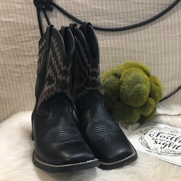 Ariat Big Kids Western Tycoon Boots. Sz 2 Black