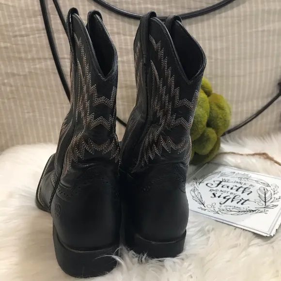 Ariat Big Kids Western Tycoon Boots. Sz 2 Black