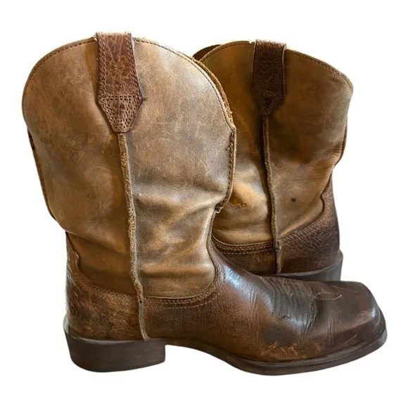 Ariat Men's Rambler Western Boots in brown leather Size 9