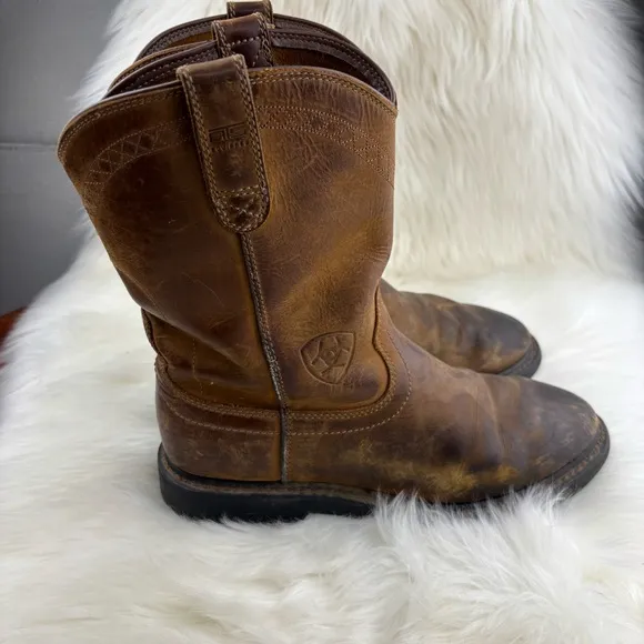 Ariat Rustic Brown Cowboy Boots with Round Toe